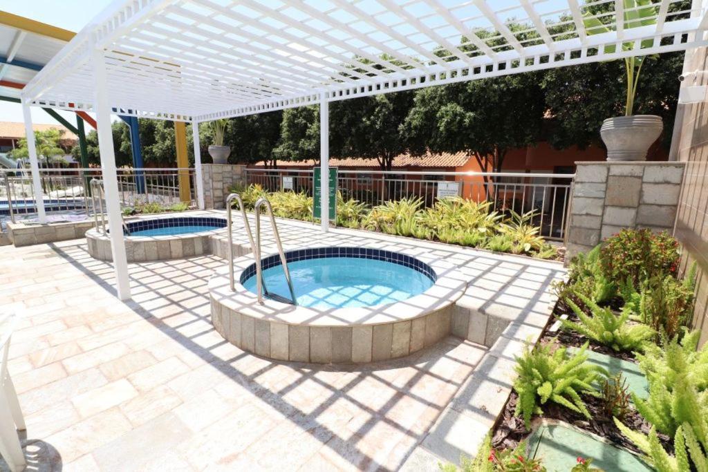 Cd Diroma Fiori Apartment Caldas Novas Ngoại thất bức ảnh